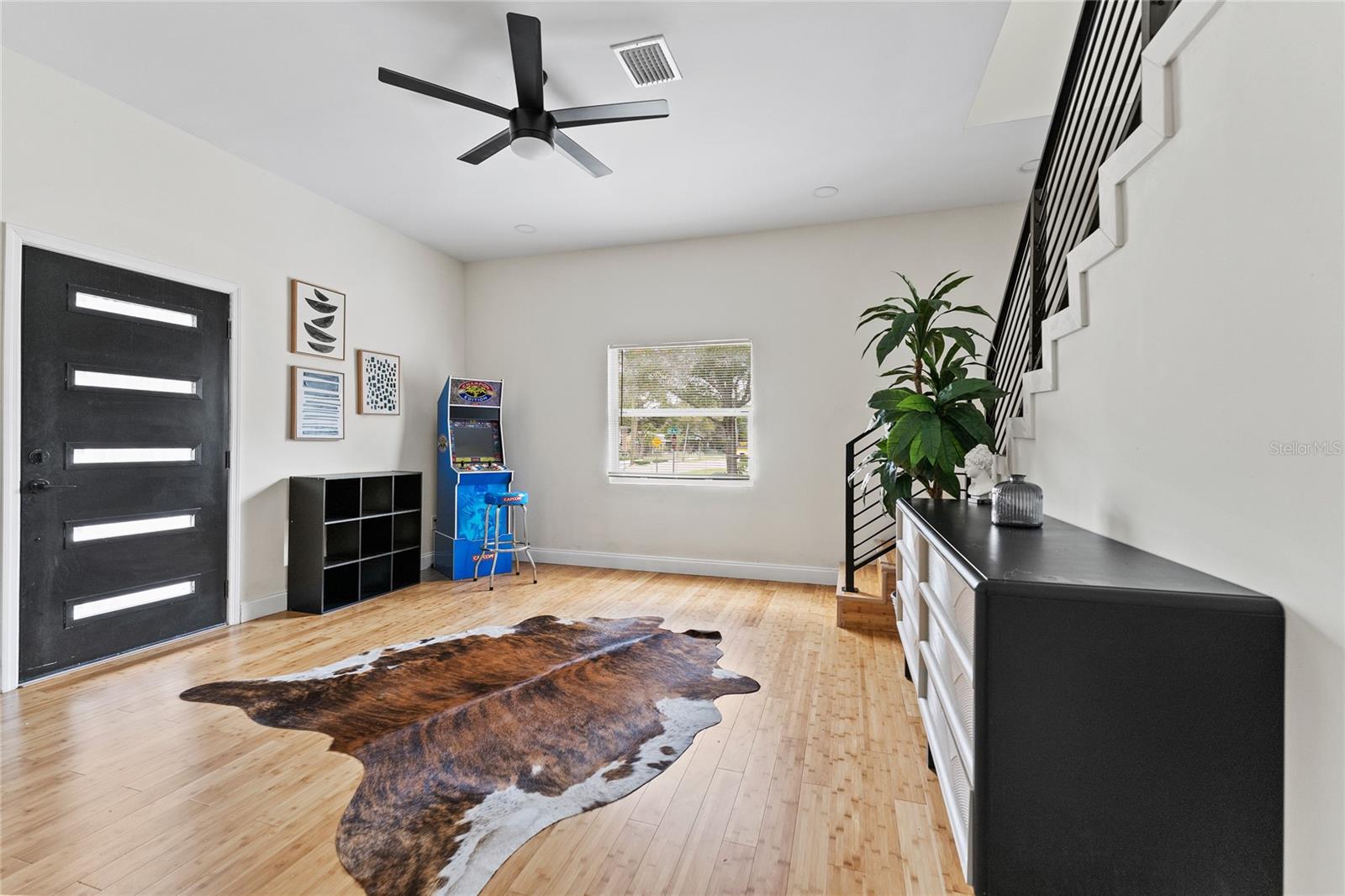 680 25TH AVE S, ST PETERSBURG, FL, 33705