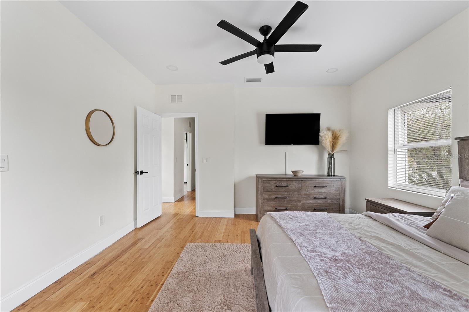 680 25TH AVE S, ST PETERSBURG, FL, 33705