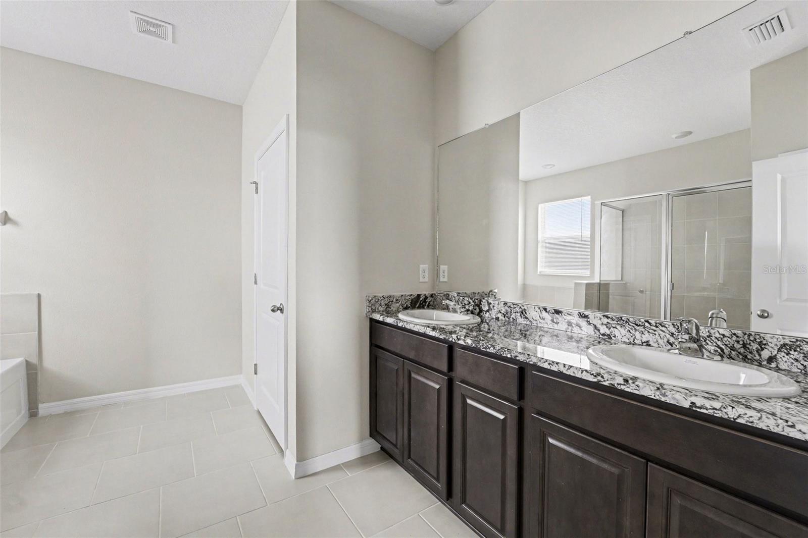 32003 CONCHSHELL SAIL ST, WESLEY CHAPEL, FL, 33545