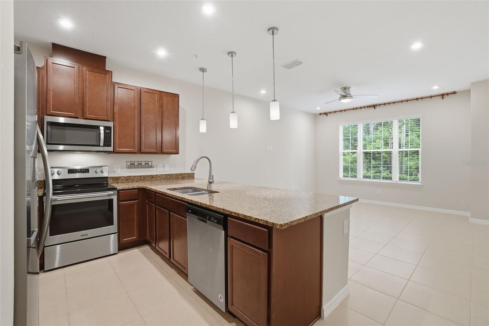 9915 HIGHLAND SKY ALY, ORLANDO, FL, 32832