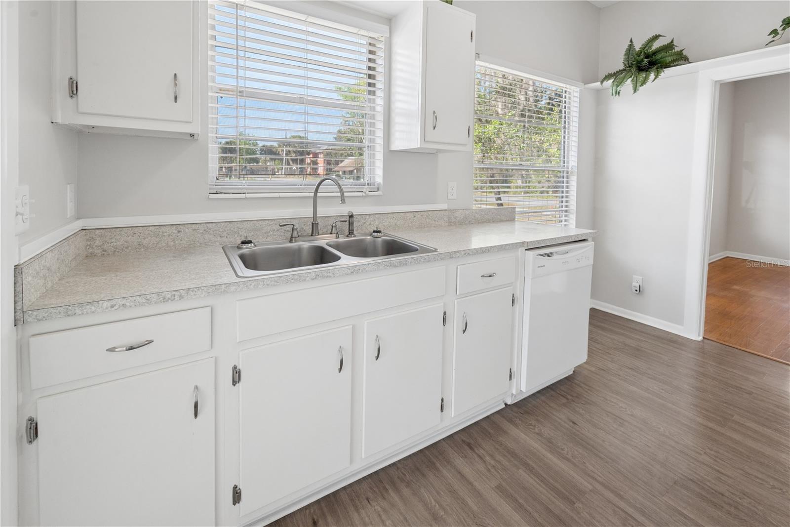 25749 SW 1ST AVE, NEWBERRY, FL, 32669