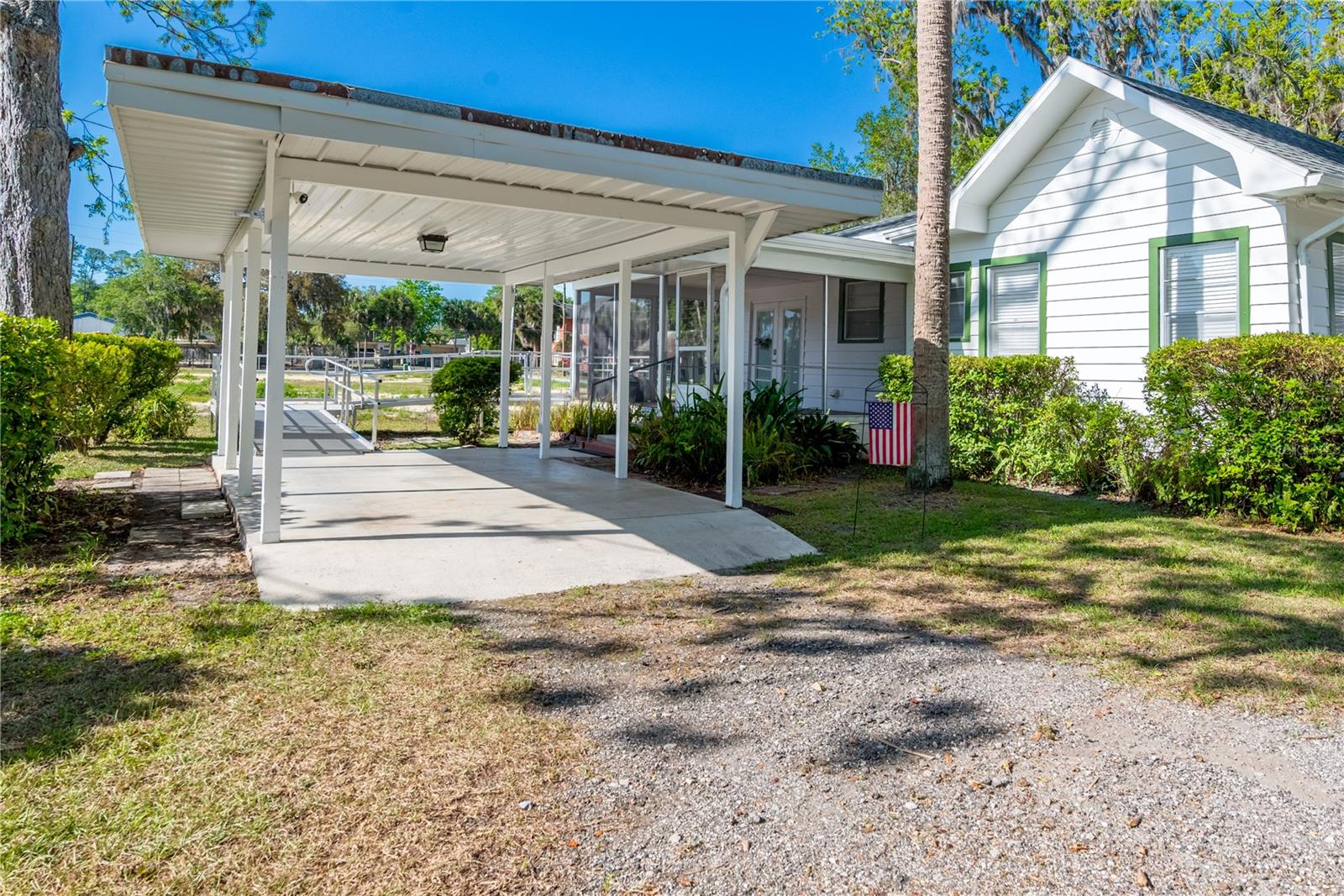 25749 SW 1ST AVE, NEWBERRY, FL, 32669