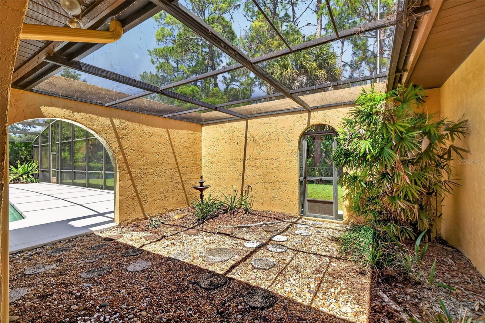 1109 ELYSIUM BLVD, MOUNT DORA, FL, 32757