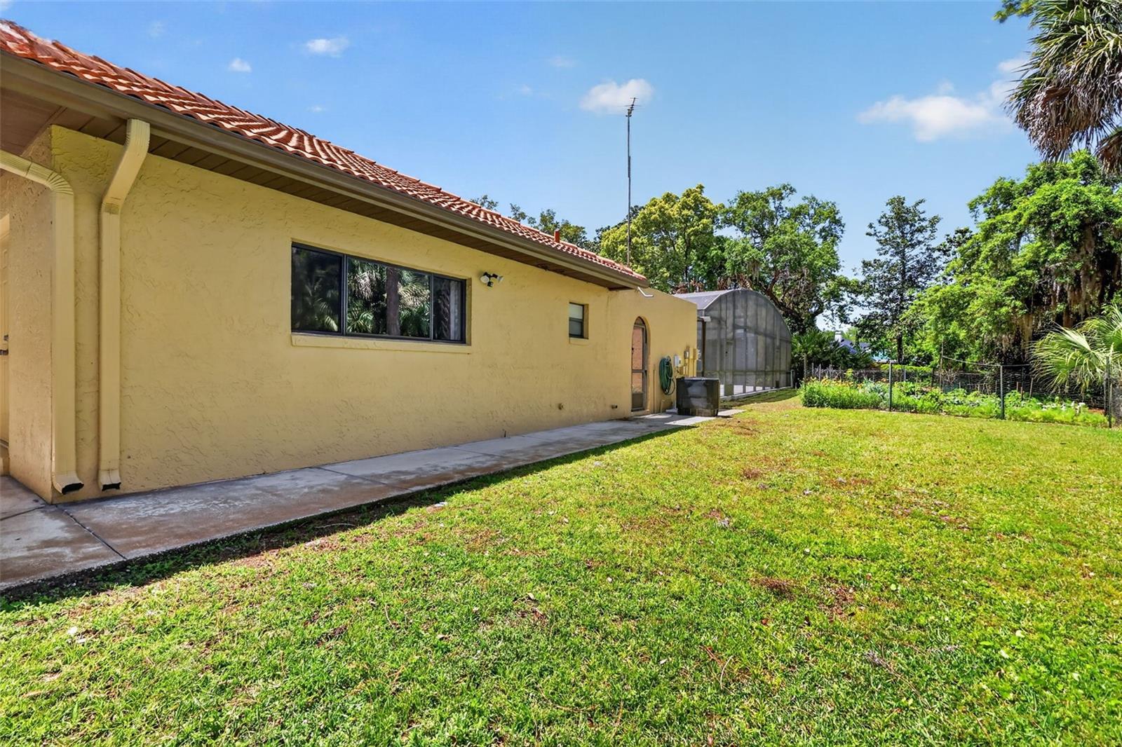 1109 ELYSIUM BLVD, MOUNT DORA, FL, 32757