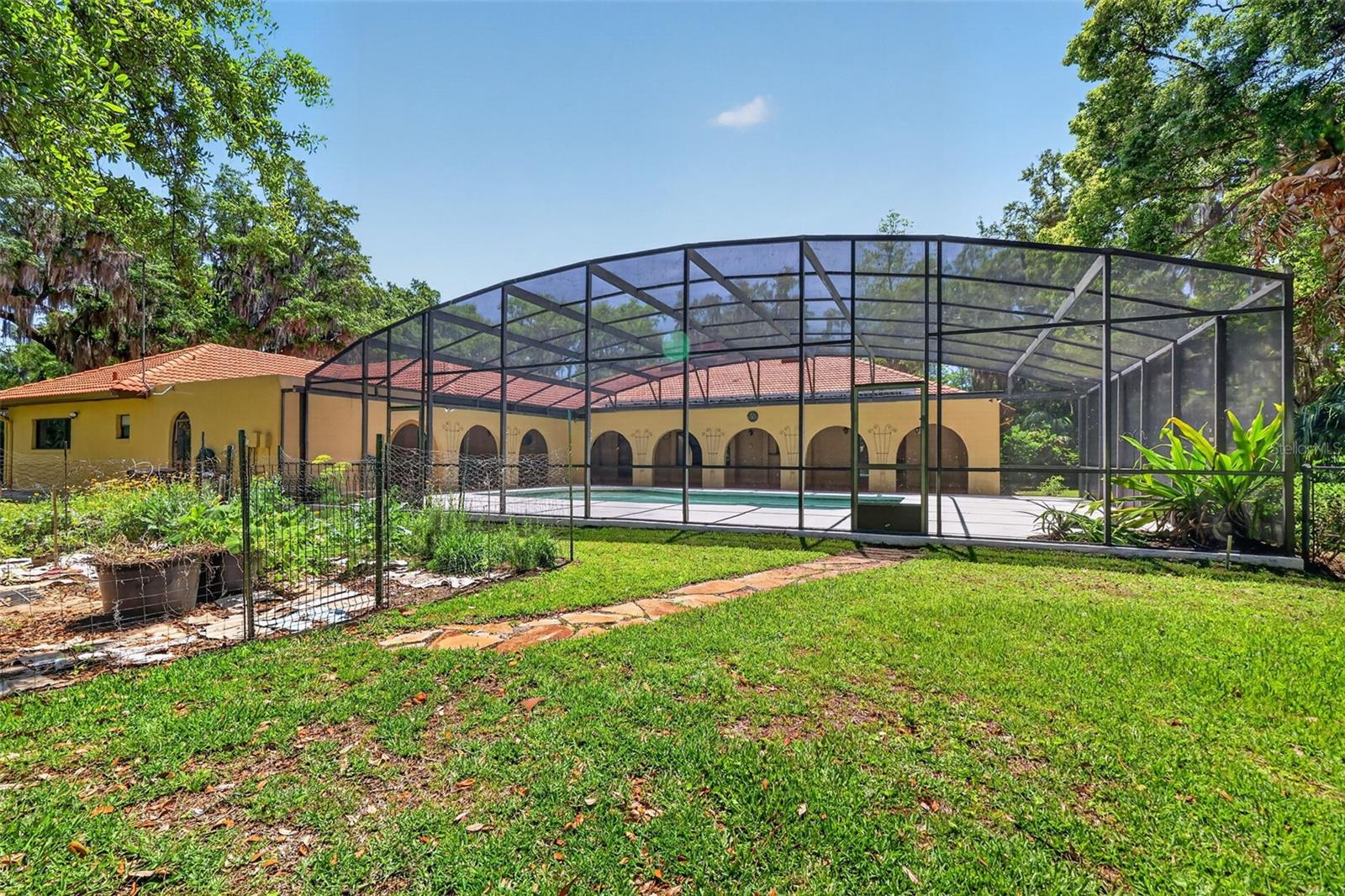 1109 ELYSIUM BLVD, MOUNT DORA, FL, 32757