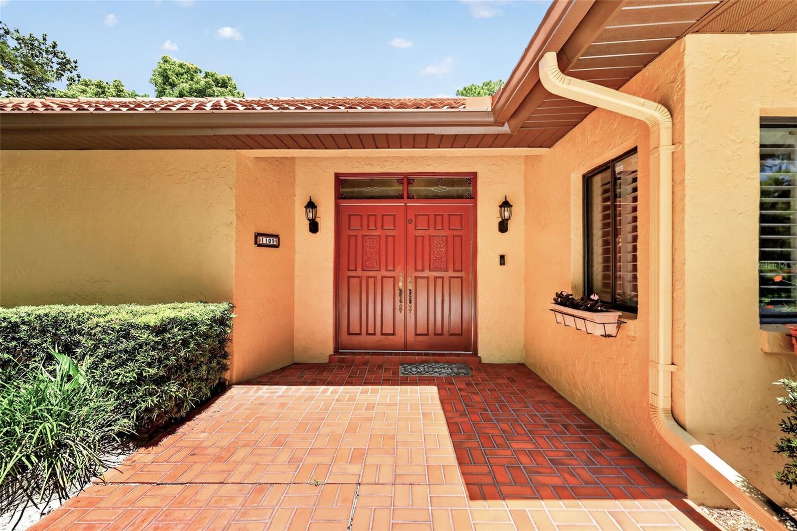 1109 ELYSIUM BLVD, MOUNT DORA, FL, 32757