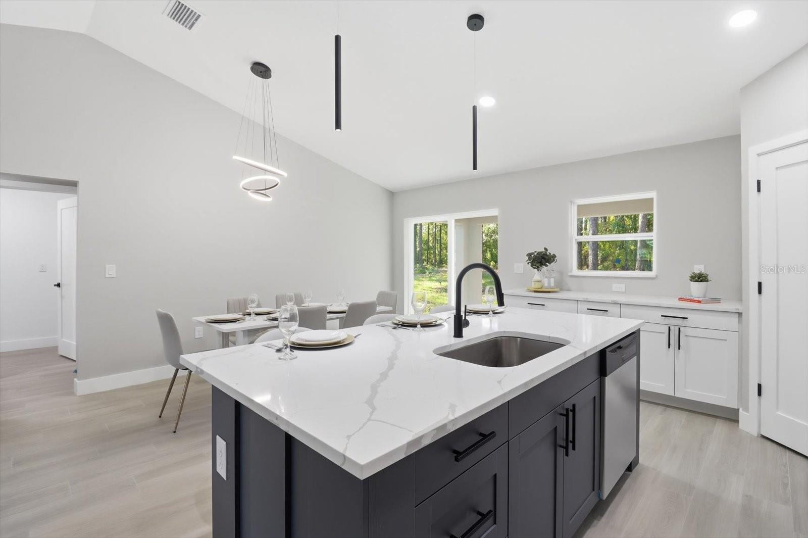 1940 W QUAKER LN, CITRUS SPRINGS, FL, 34434