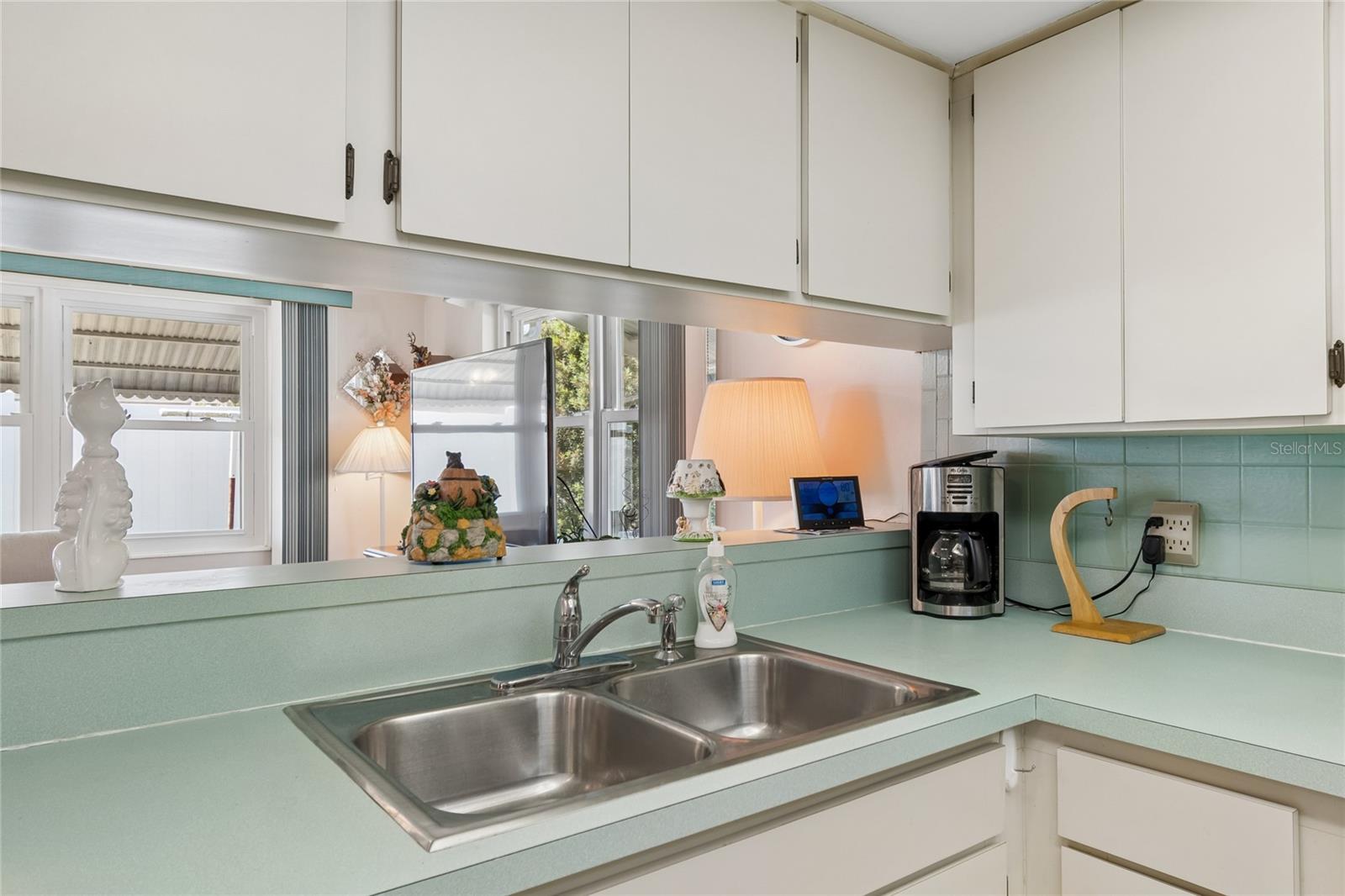 5810 FRIEDLY AVE, NEW PORT RICHEY, FL, 34652