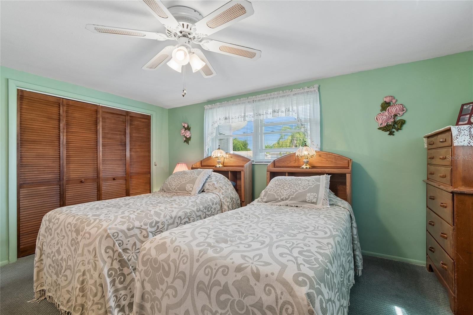 5810 FRIEDLY AVE, NEW PORT RICHEY, FL, 34652