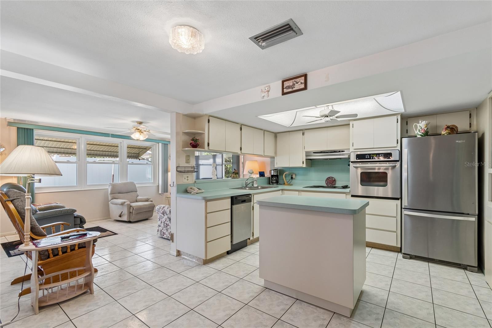 5810 FRIEDLY AVE, NEW PORT RICHEY, FL, 34652