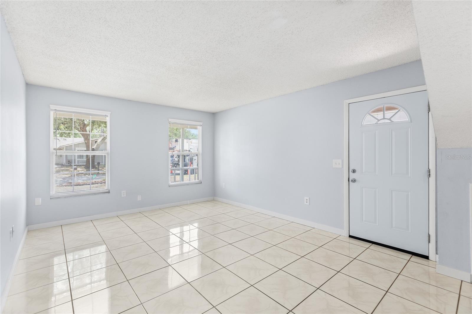 7608 WILLOW PARK DR, TEMPLE TERRACE, FL, 33637
