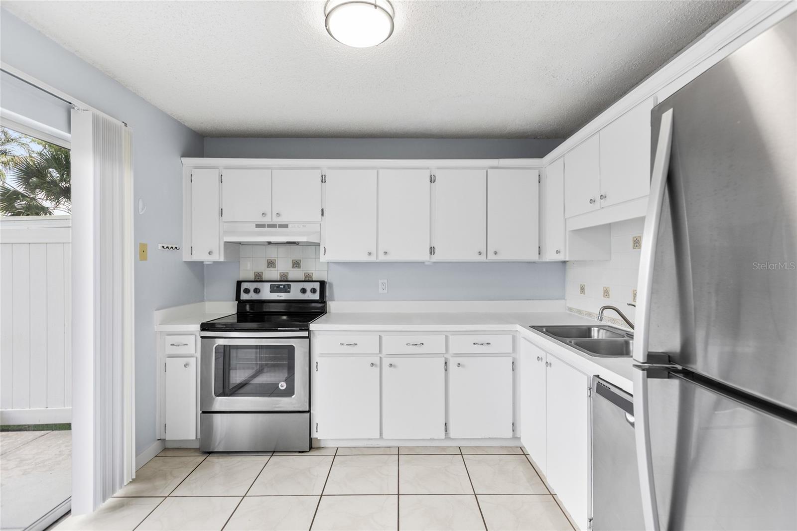 7608 WILLOW PARK DR, TEMPLE TERRACE, FL, 33637