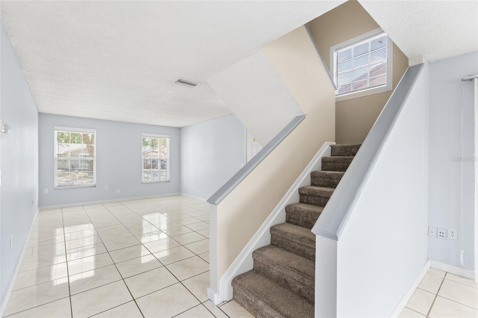 7608 WILLOW PARK DR, TEMPLE TERRACE, FL, 33637