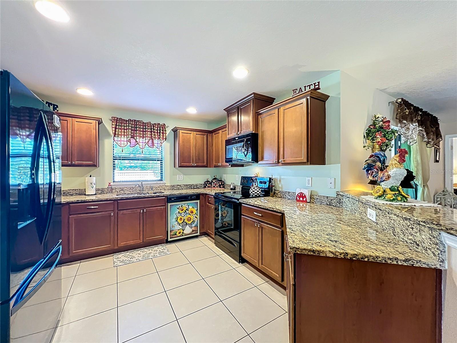 817 LAUREL VIEW WAY, GROVELAND, FL, 34736