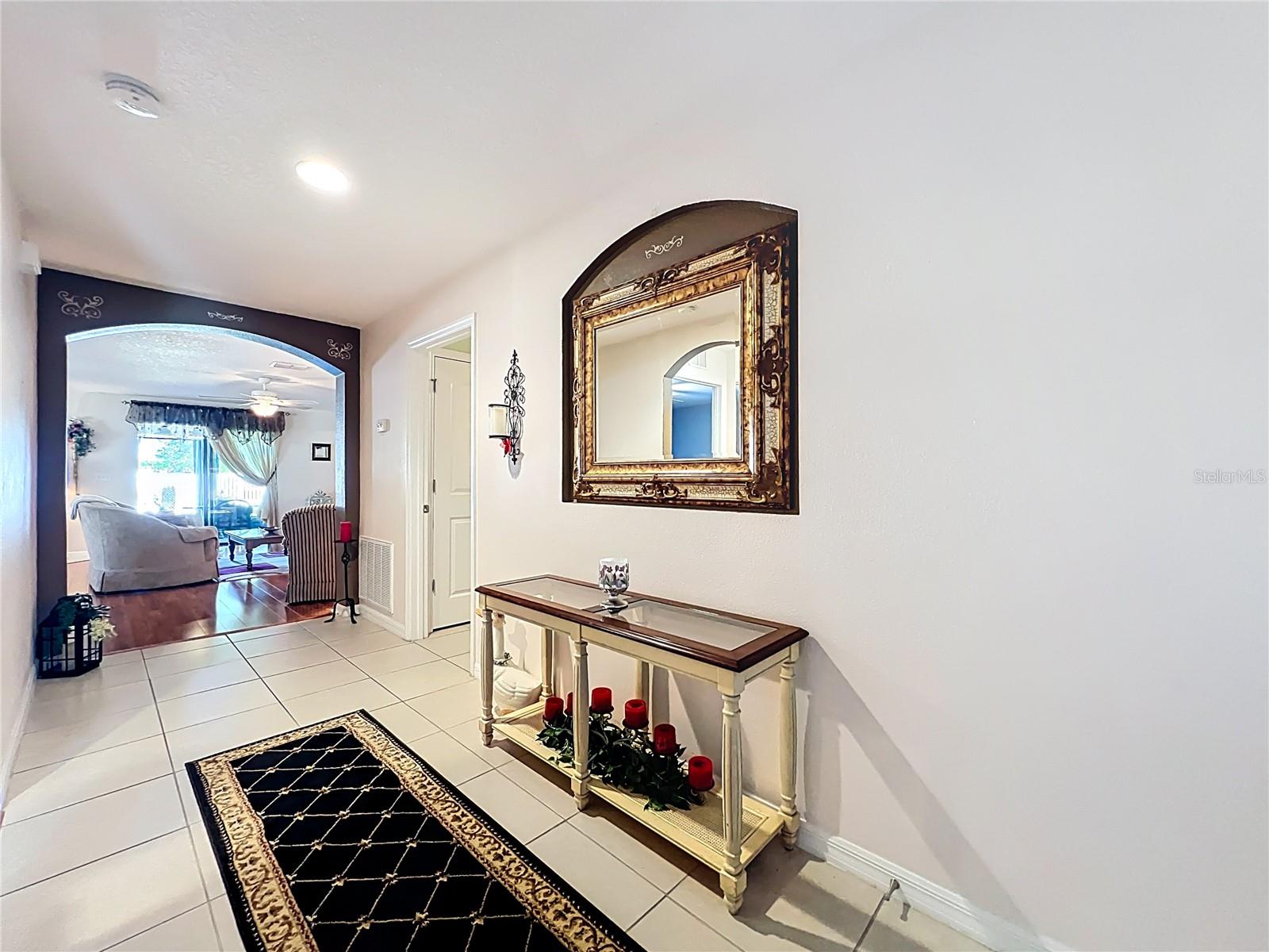 817 LAUREL VIEW WAY, GROVELAND, FL, 34736