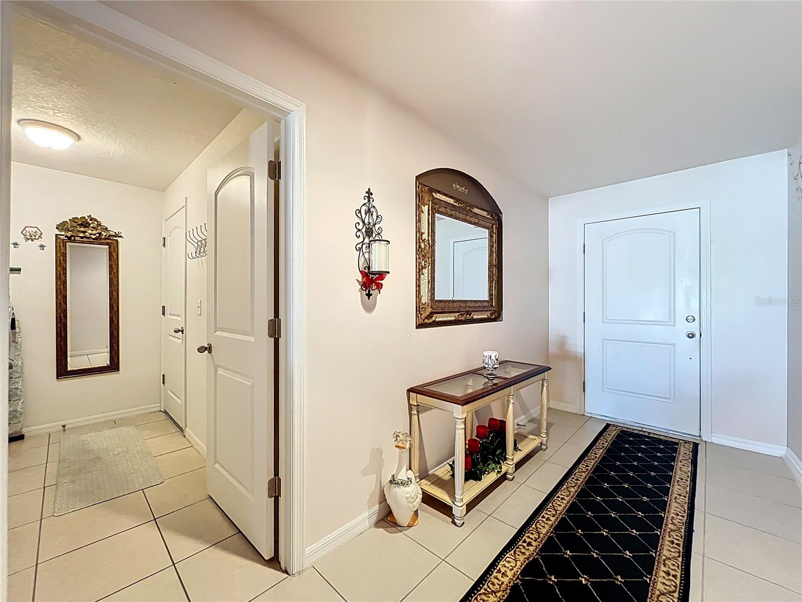 817 LAUREL VIEW WAY, GROVELAND, FL, 34736