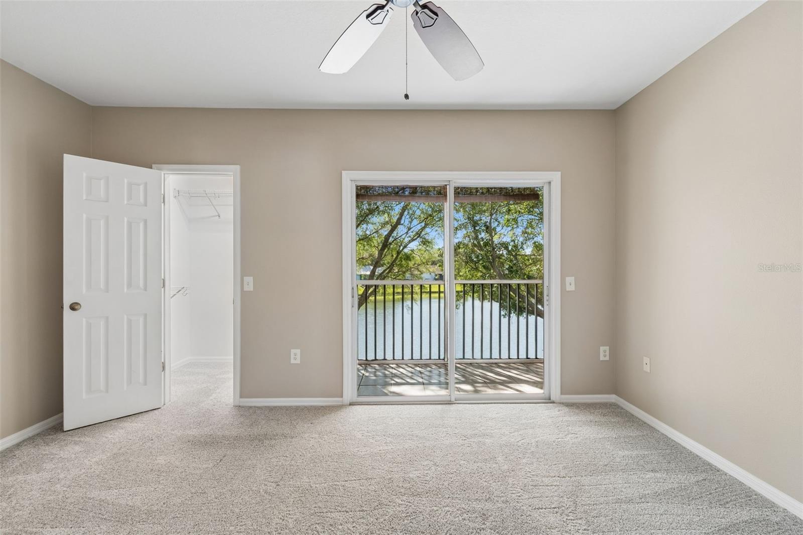 18529 PEBBLE LAKE CT, TAMPA, FL, 33647