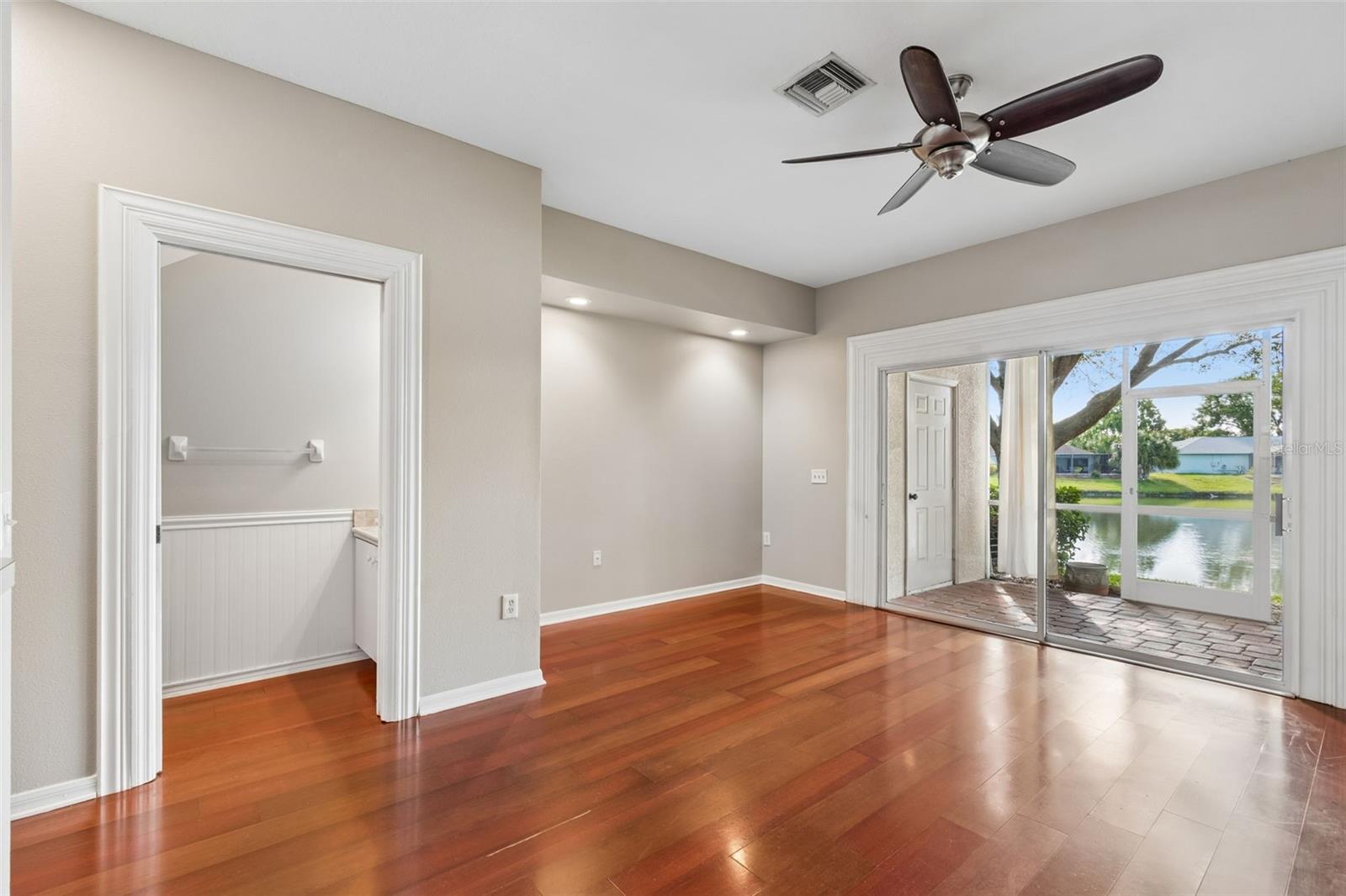 18529 PEBBLE LAKE CT, TAMPA, FL, 33647