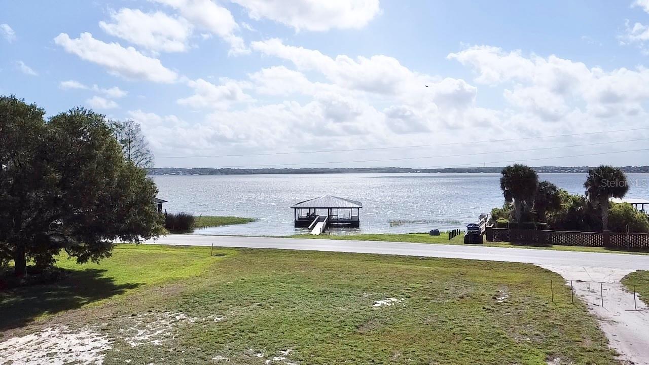 3155 LAKESHORE DR, MOUNT DORA, FL, 32757