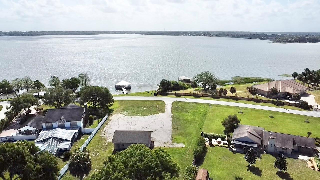 3155 LAKESHORE DR, MOUNT DORA, FL, 32757