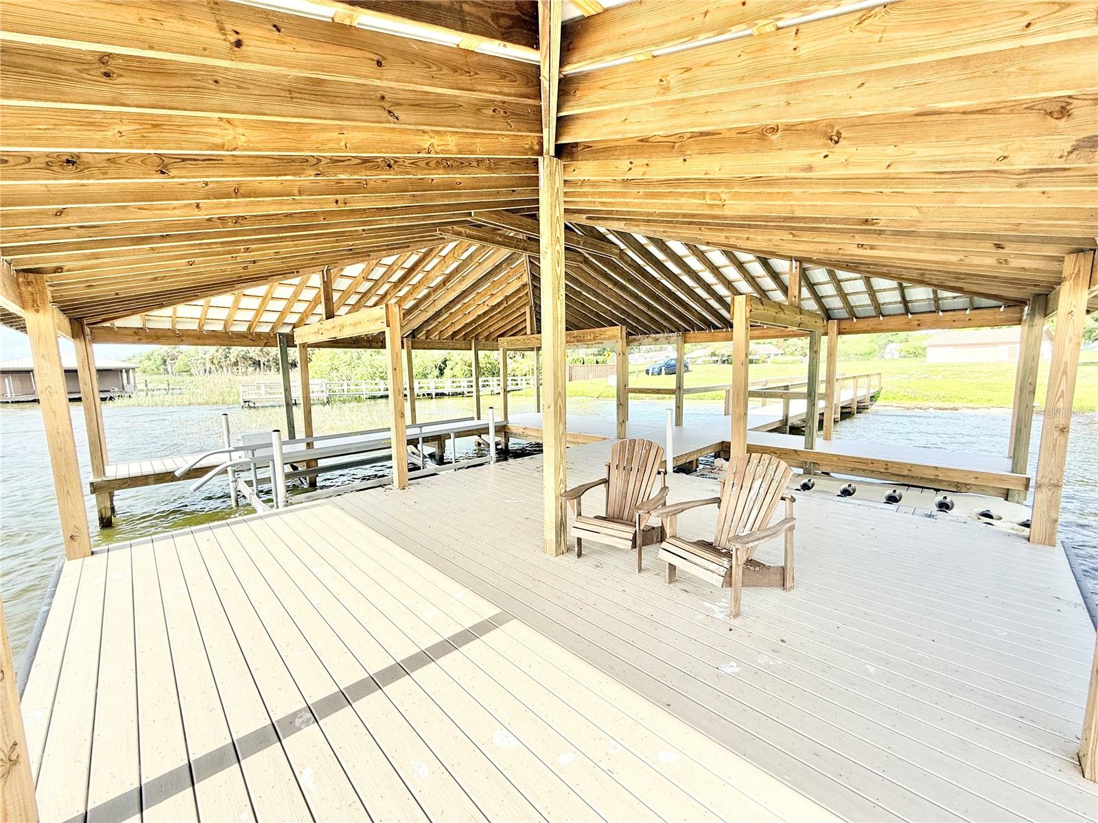 3155 LAKESHORE DR, MOUNT DORA, FL, 32757