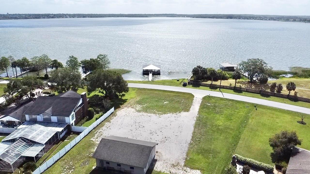 3155 LAKESHORE DR, MOUNT DORA, FL, 32757