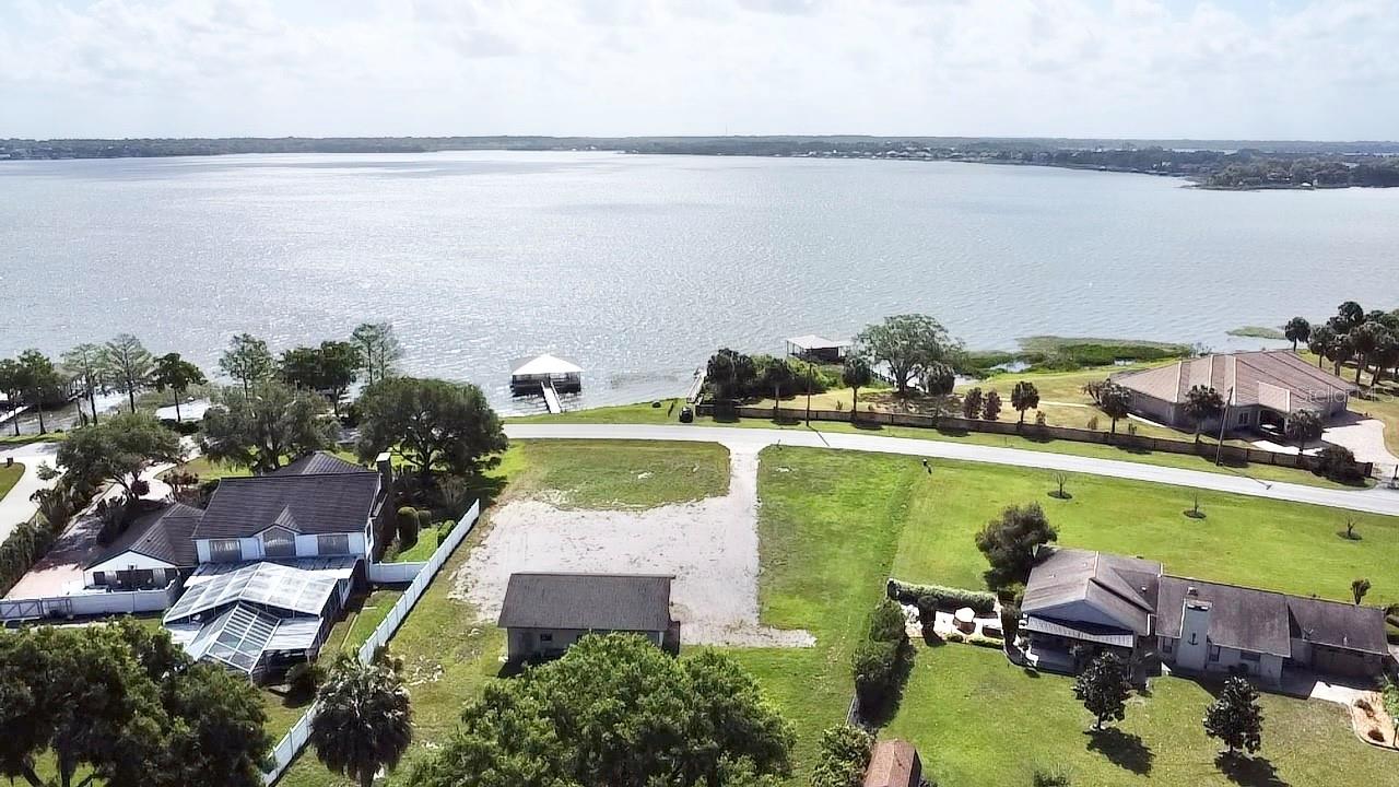 3155 LAKESHORE DR, MOUNT DORA, FL, 32757