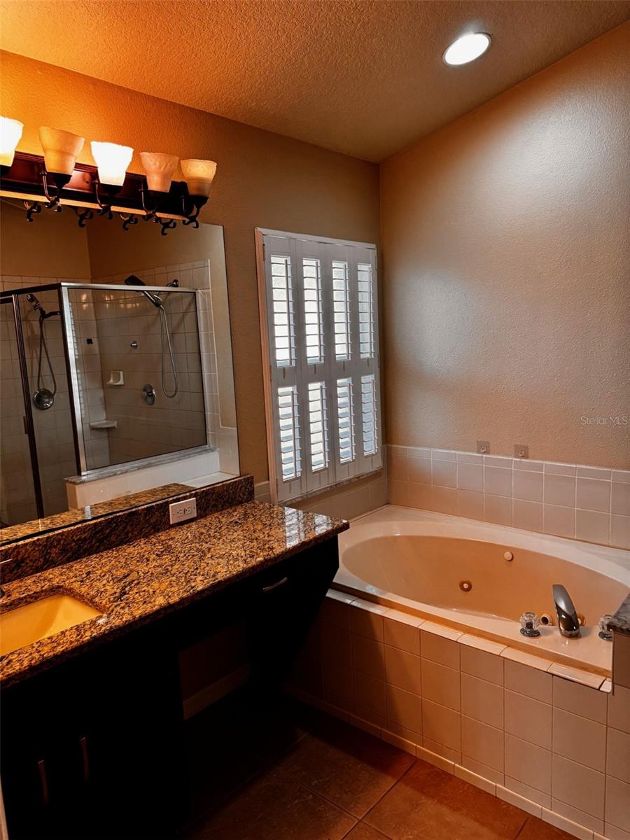 14996 HIDDEN OAKS CIR, CLEARWATER, FL, 33764