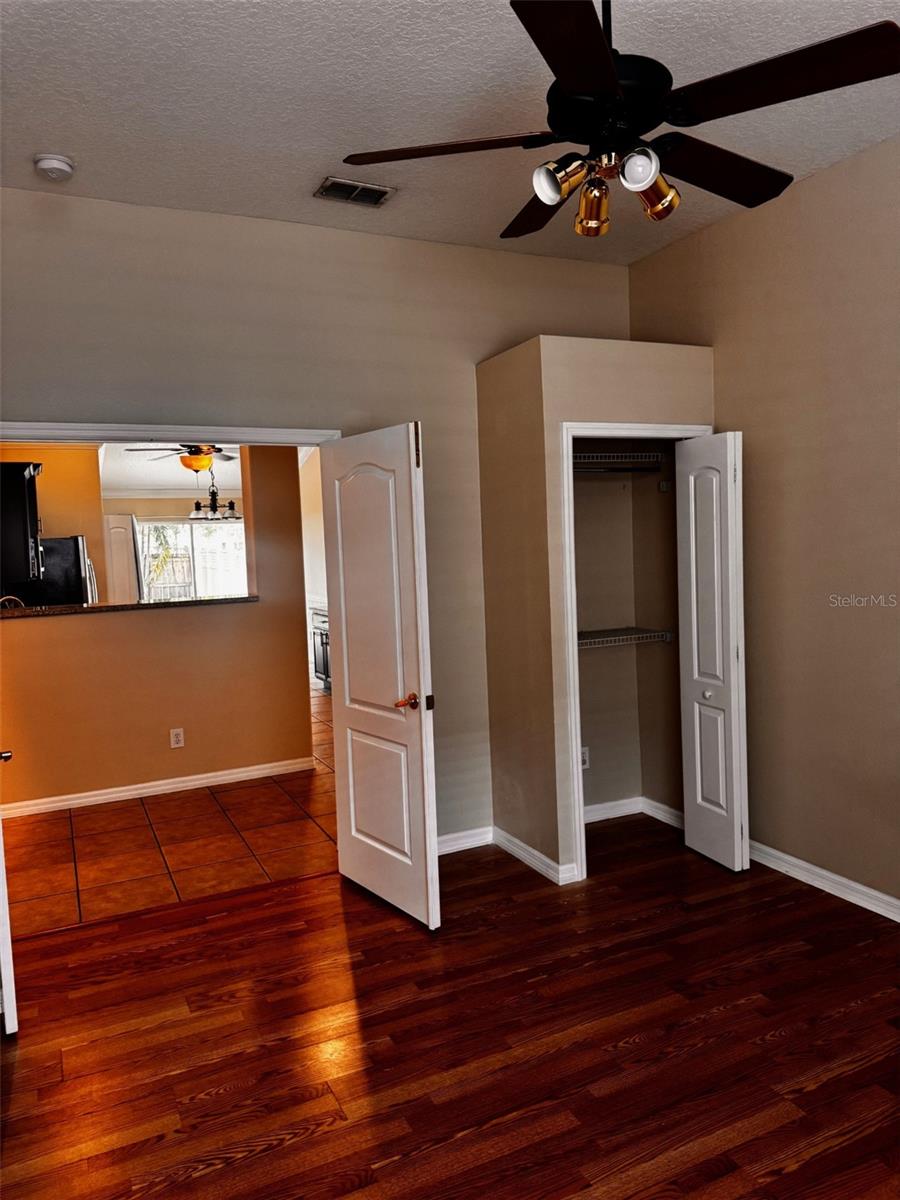 14996 HIDDEN OAKS CIR, CLEARWATER, FL, 33764