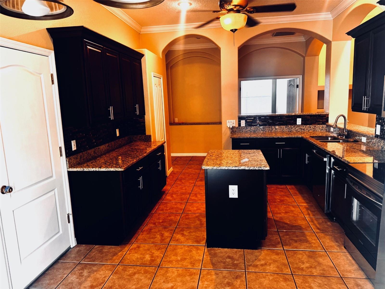 14996 HIDDEN OAKS CIR, CLEARWATER, FL, 33764