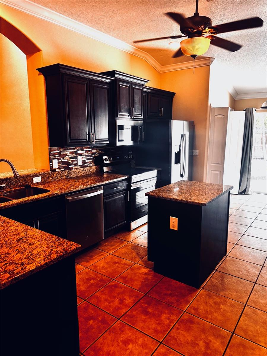 14996 HIDDEN OAKS CIR, CLEARWATER, FL, 33764