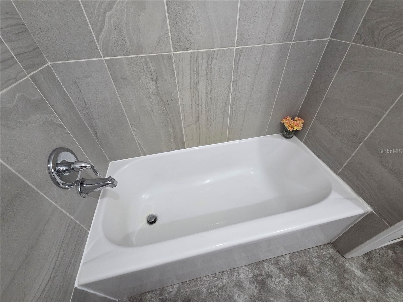 1846 FRUITLAND PARK BLVD, FRUITLAND PARK, FL, 34731