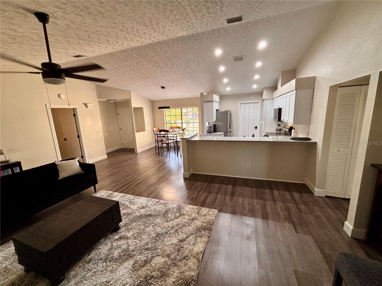 6104 26TH AVE E, BRADENTON, FL, 34208