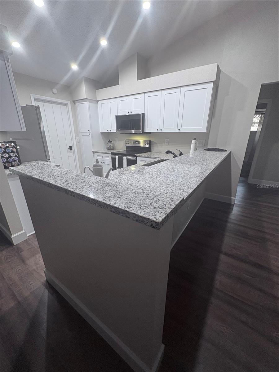 6104 26TH AVE E, BRADENTON, FL, 34208