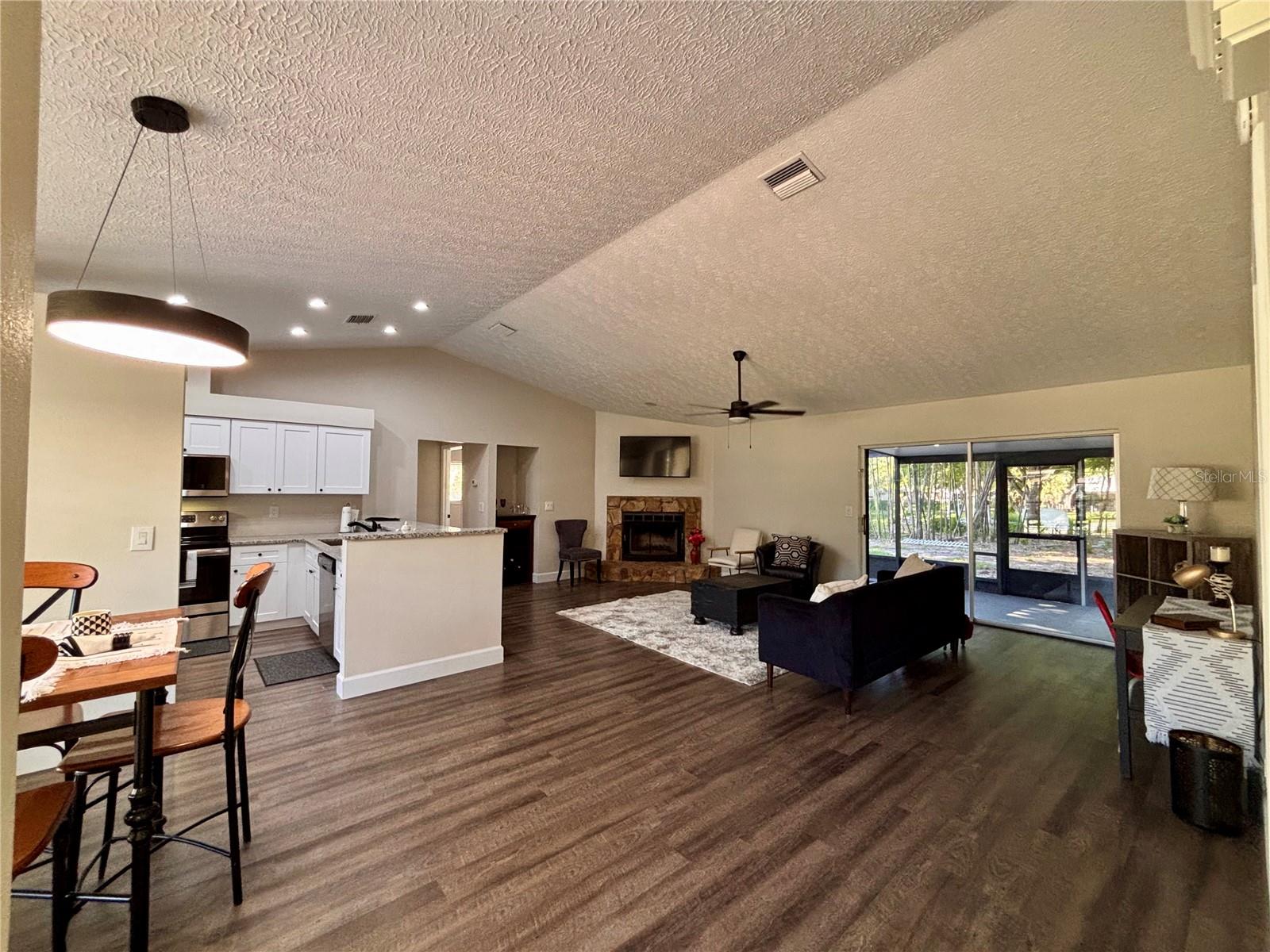 6104 26TH AVE E, BRADENTON, FL, 34208