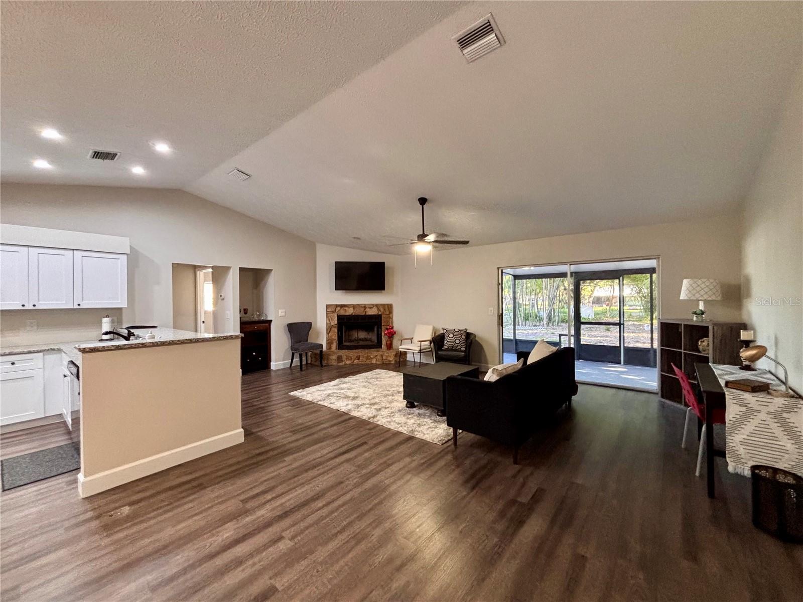 6104 26TH AVE E, BRADENTON, FL, 34208