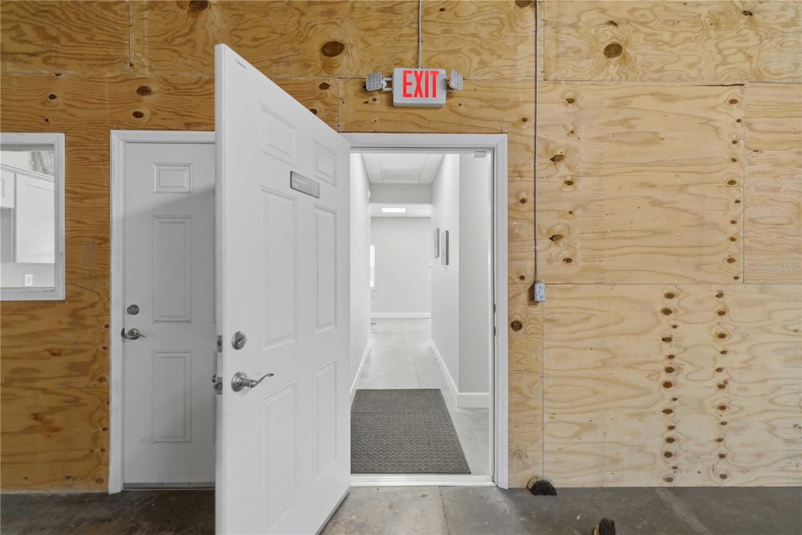 943 NW 17TH AVE, OCALA, FL, 34475