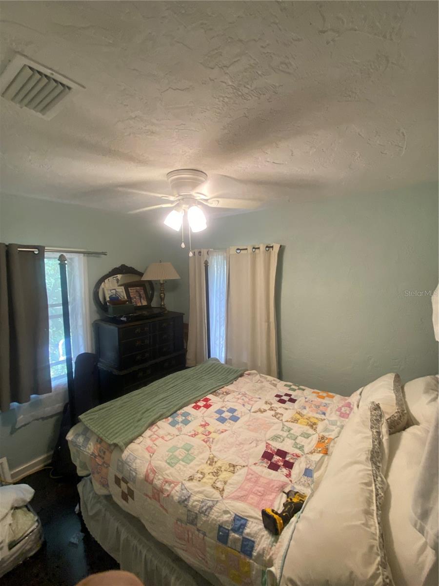 1231 NE 9TH ST W, GAINESVILLE, FL, 32601