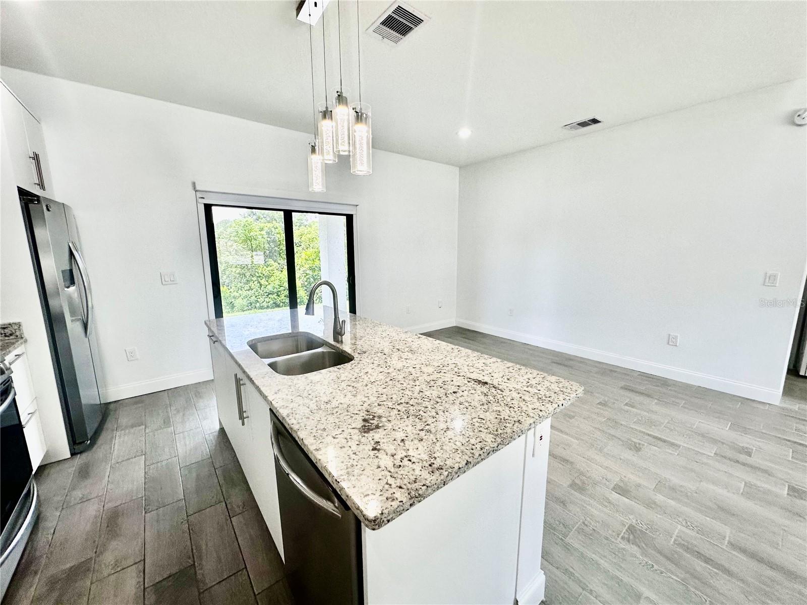 774 W 9TH ST, DELTONA, FL, 32725