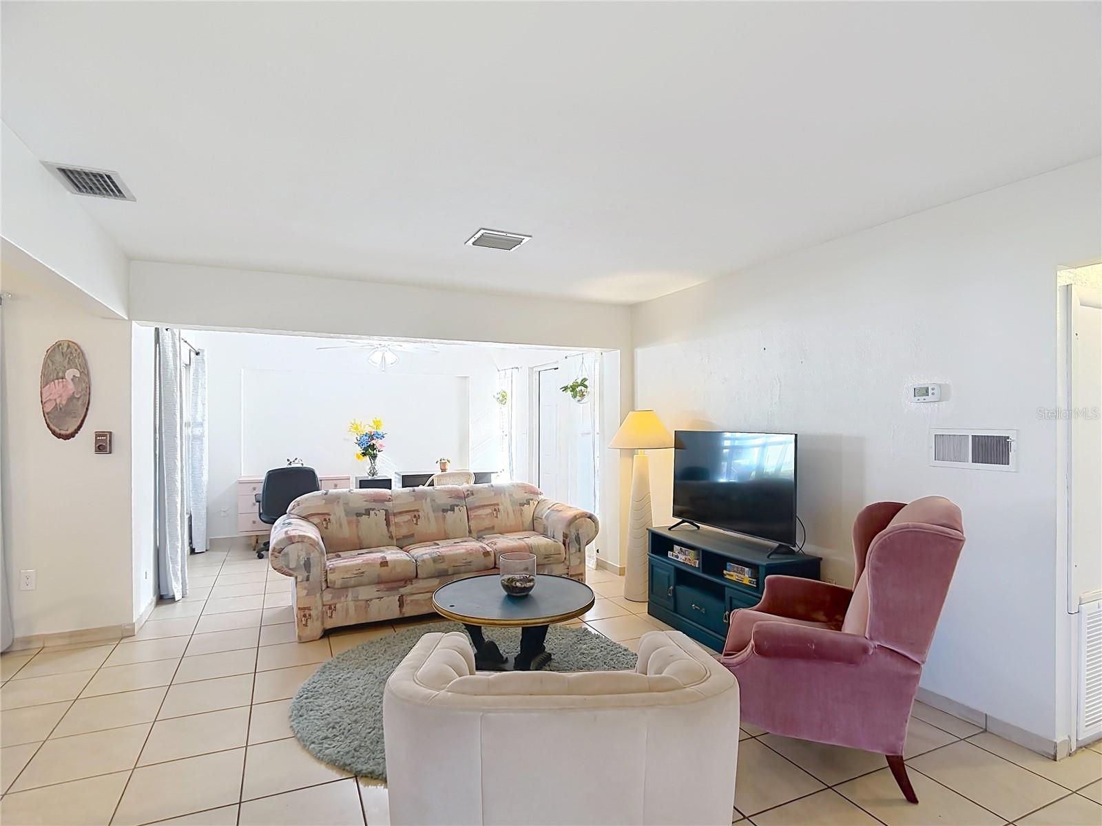 831 HILLSIDE AVE, LAKE WALES, FL, 33853