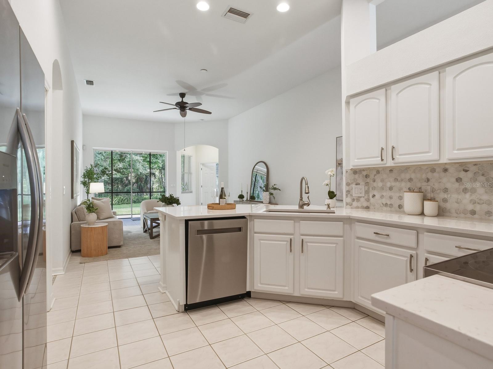 18220 STILLWELL LN, TAMPA, FL, 33647