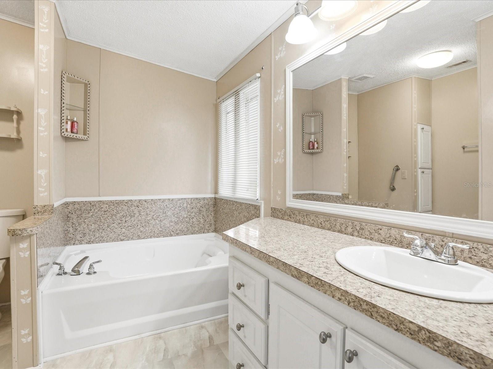 6144 REDWING AVE, ENGLEWOOD, FL, 34224