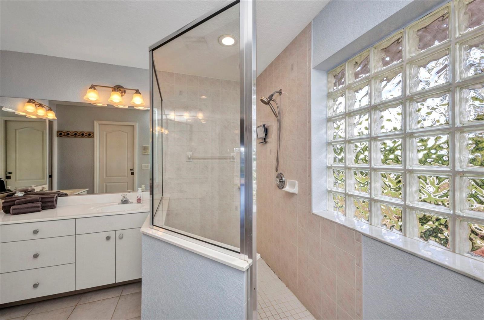 9582 ARSIPE CIR, PORT CHARLOTTE, FL, 33981