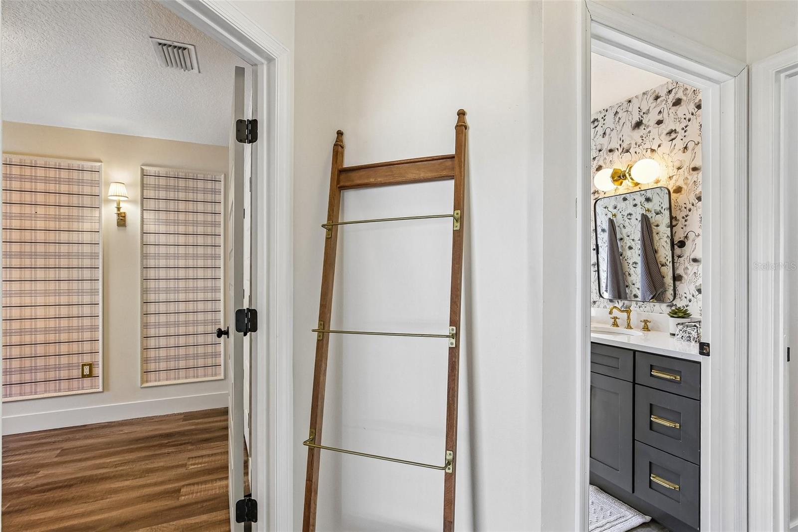 19918 ELLENDALE DR, LAND O LAKES, FL, 34638