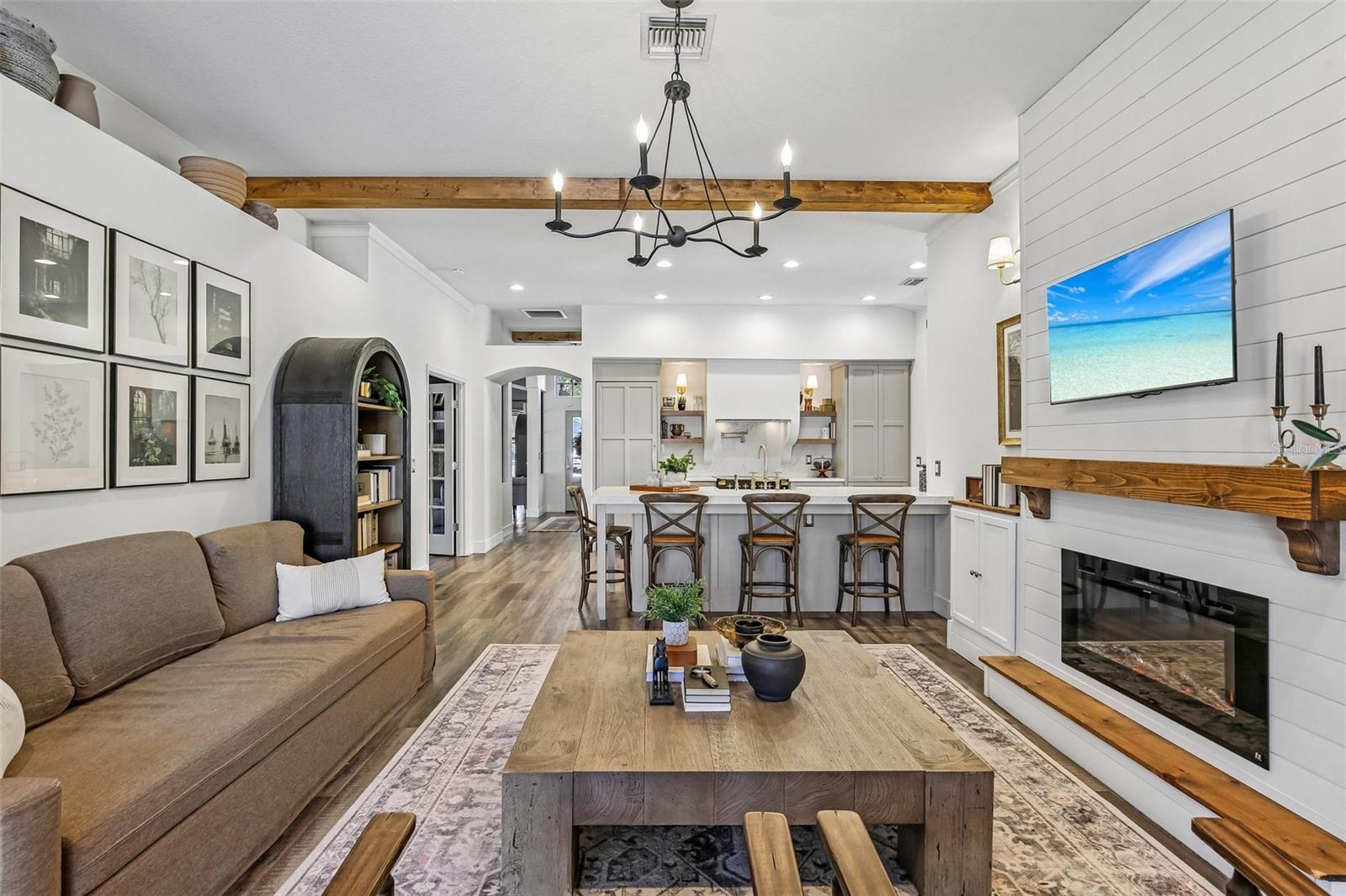 19918 ELLENDALE DR, LAND O LAKES, FL, 34638