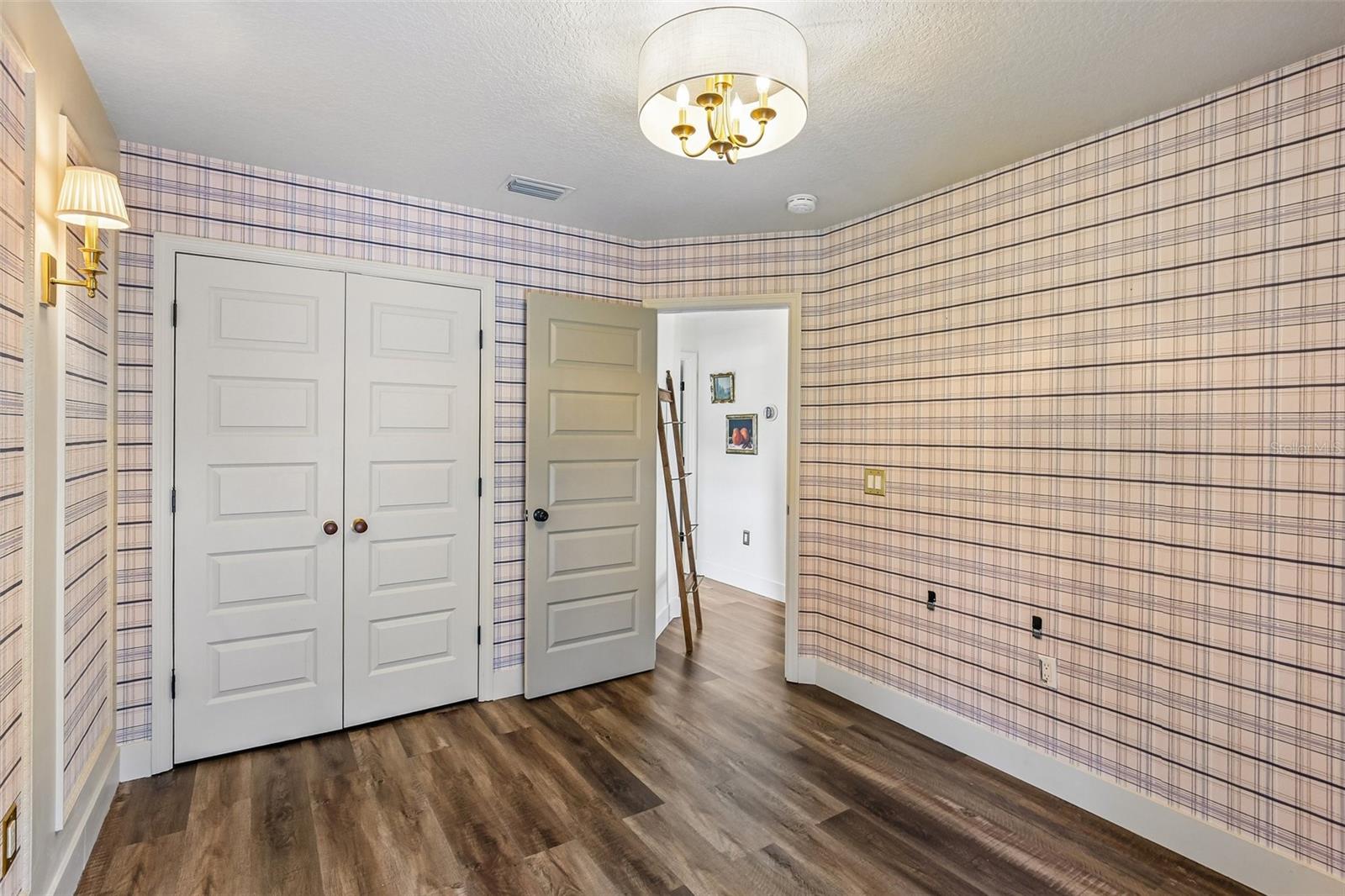 19918 ELLENDALE DR, LAND O LAKES, FL, 34638