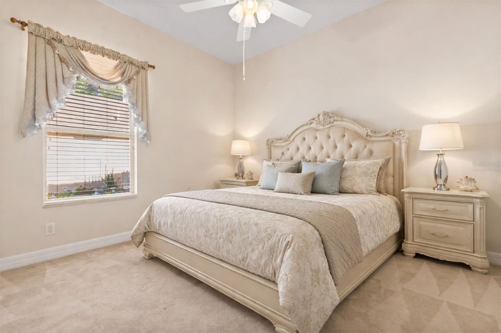 19027 DOVE CREEK DR, TAMPA, FL, 33647