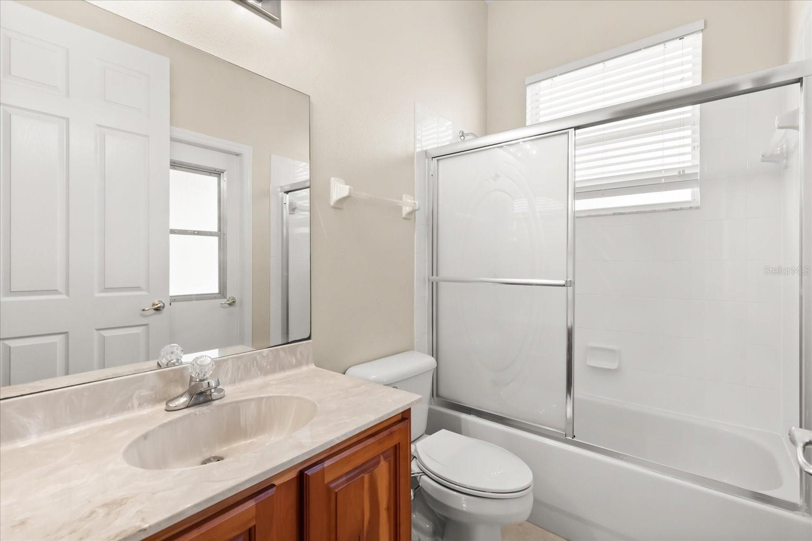 19027 DOVE CREEK DR, TAMPA, FL, 33647