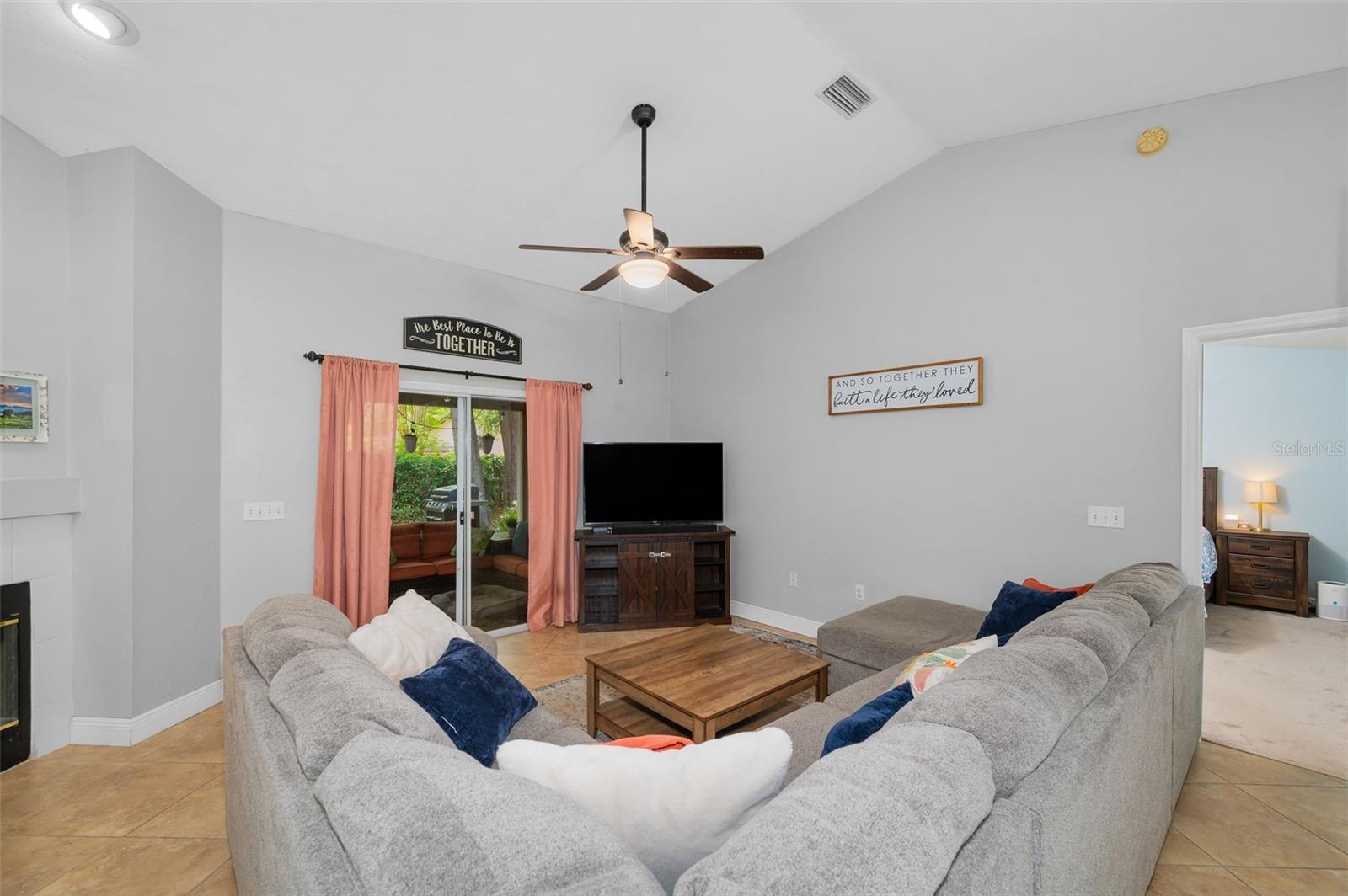 2327 NW 41ST AVE, GAINESVILLE, FL, 32605