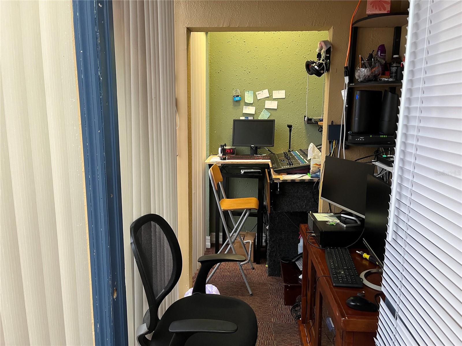 WEKIVA EXECUTIVE CENTRE CONDO, APOPKA, FL, 32703